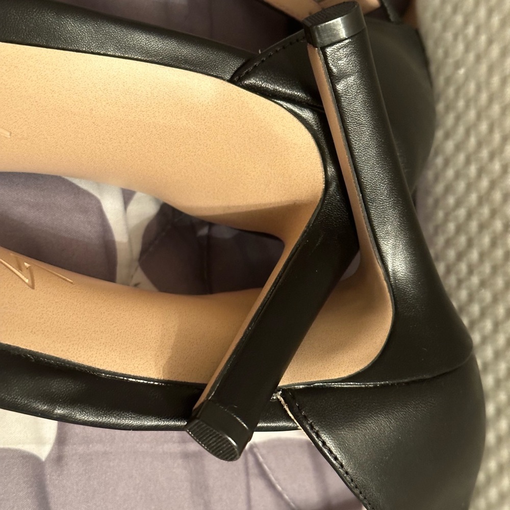 Naturalizer Heels - Picture 7 of 7